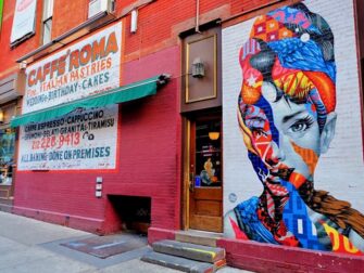 Wat te doen in Little Italy New York - Muurschildering