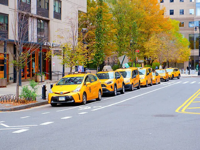 Taxi's in New York - Gele taxi's op een rij