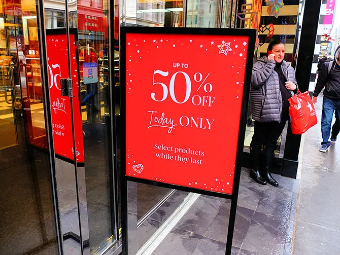 Black Friday in New York - Uithangbord