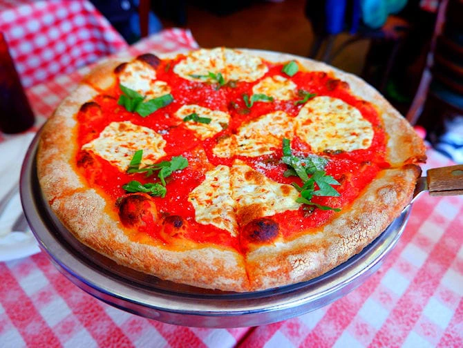 Beste Pizza in New York - Lombardi's Pizza
