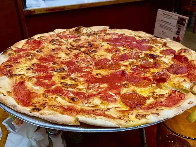 Beste Pizza in New York - John's
