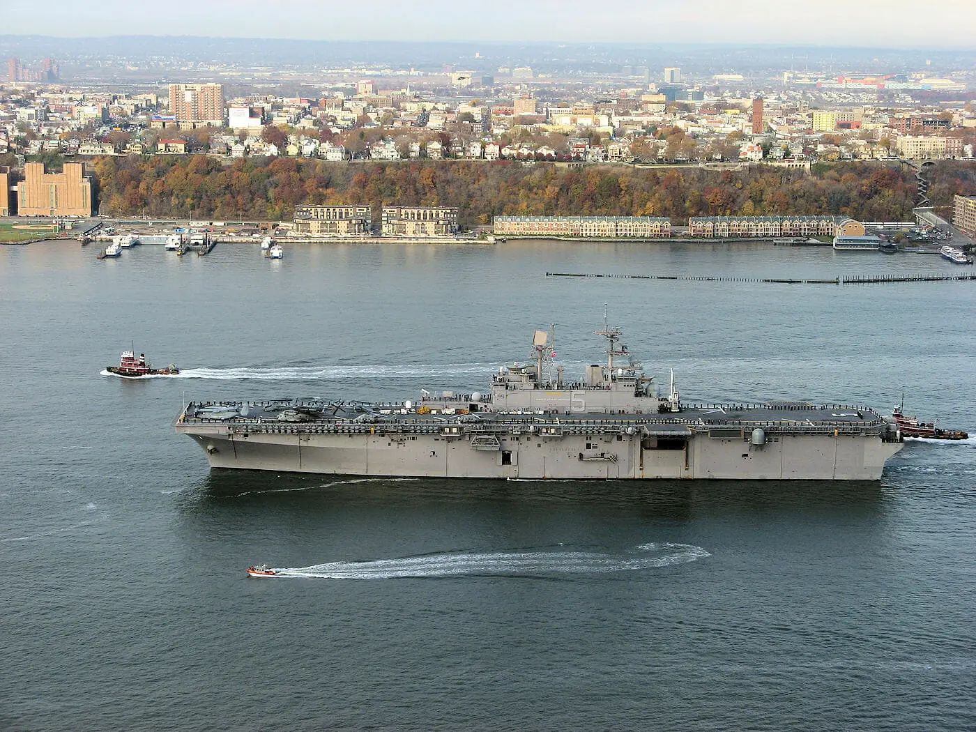 new york city fleet week schip