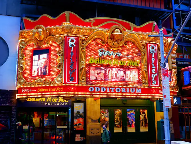 Ripleys believe it or not in new york - buiten
