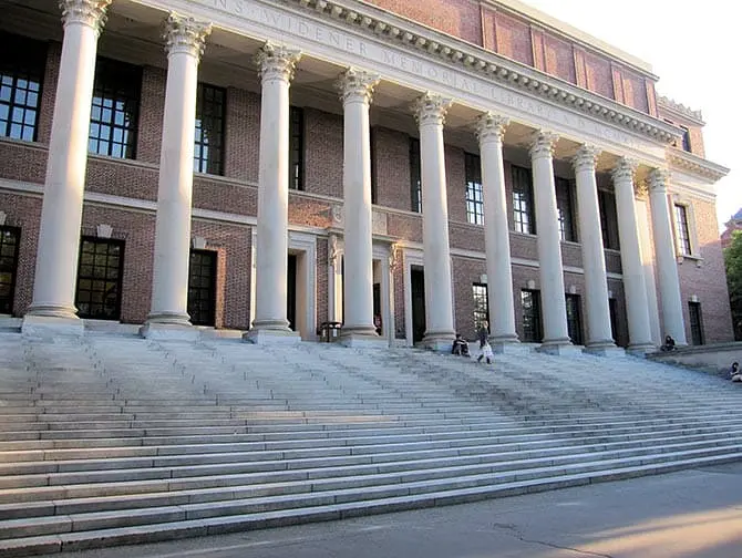 New York naar Boston met de bus Harry Elkins Widener Memorial Library