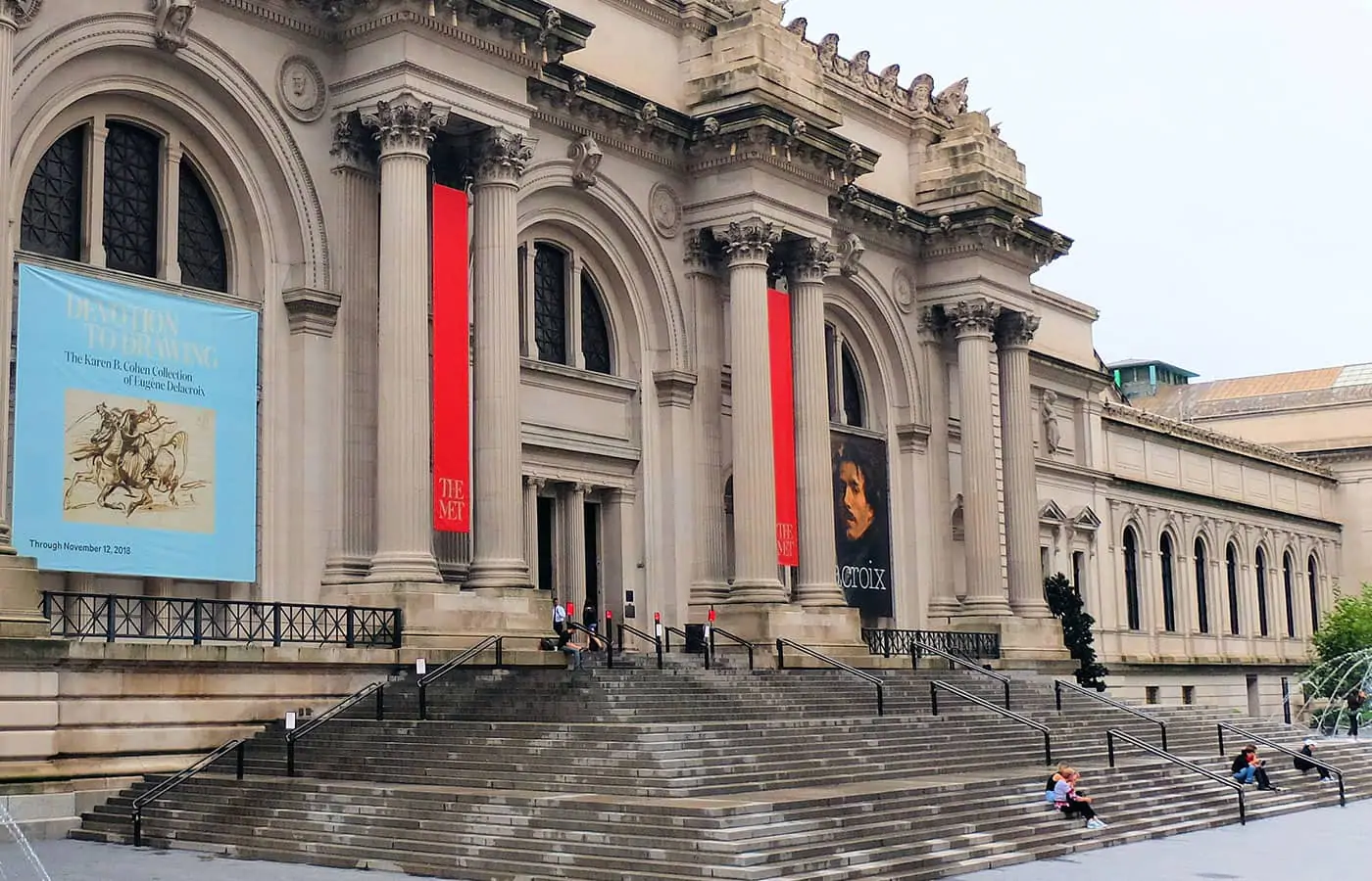 Gossip Girl Tour New York - The Met Steps