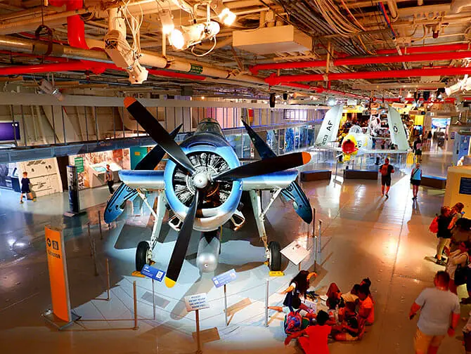 Intrepid Museum in New York - Binnen in het Museum