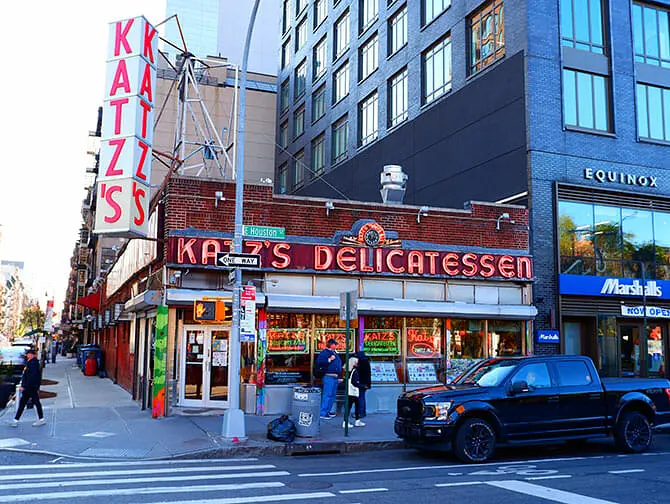 Wat te doen in Lower East Side - Katz's Deli