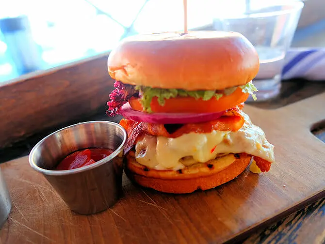 Met kinderen uit eten in New York - Burger bij Fridays