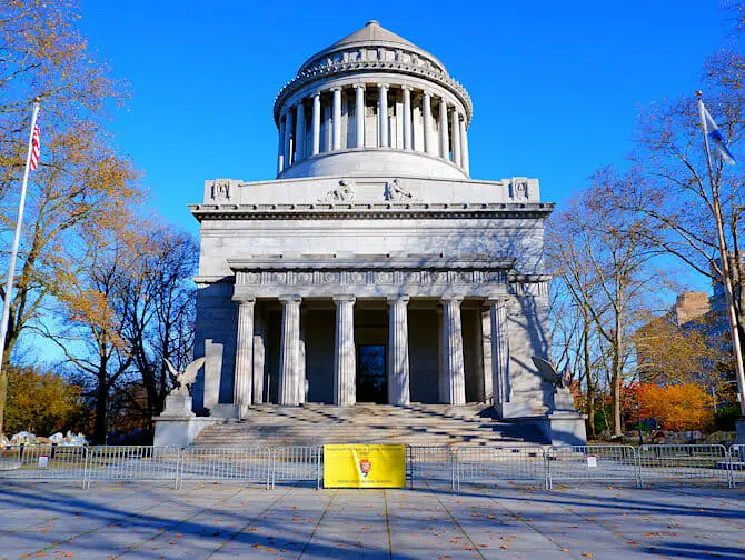 Veterans Day in New York - Grants Tomb