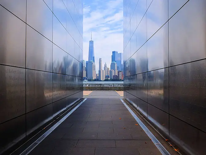 Empty Sky Memorial in New Jersey - Uitzicht op de skyline