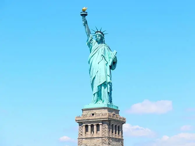New York Hop on Hop off en Attracties Kortingspakket - Statue of Liberty