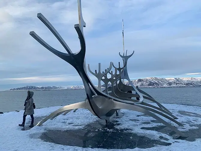 Stopover in IJsland op weg naar New York Solfar