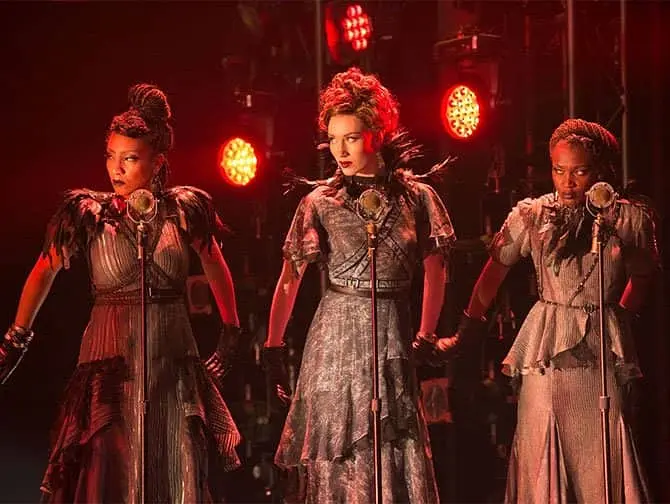 Hadestown op Broadway Tickets - Drie Schikgodinnen
