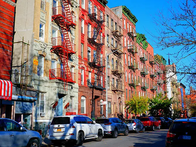 Wat te doen in Lower East Side - Brandtrappen