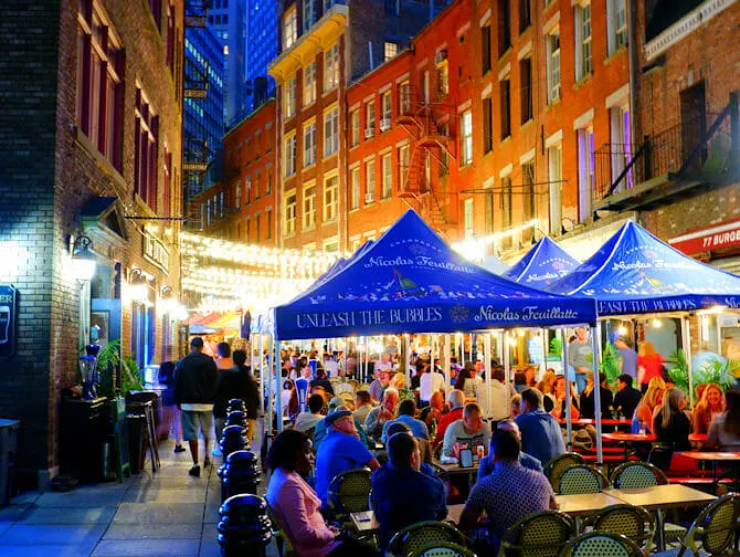 Restaurants op Stone Street in New York Winter