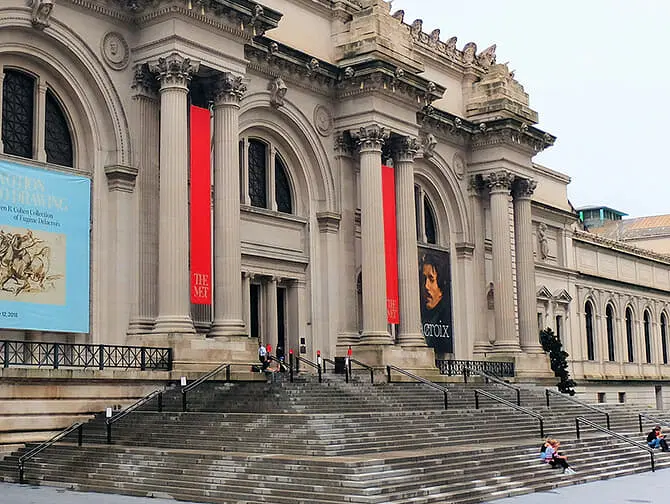 Filmlocaties in New York Gossip Girl - The Met trappen