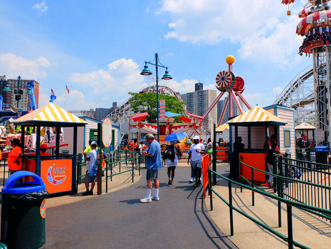 Luna Park in Coney Island Tickets NewYork.nl