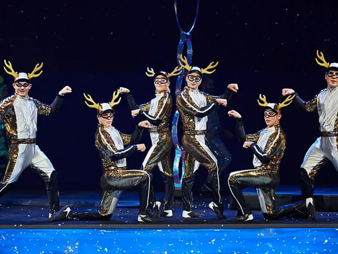 Twas the Night Before by Cirque du Soleil Rendieren