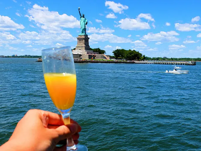 Brunch Cruise in New York Vrijheidsbeeld