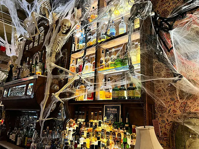 Thema Restaurants in New York - Oscar Wilde