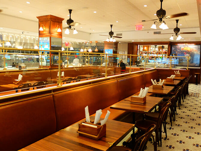 Ontbijt in New York - USA Brooklyn Delicatessen interieur