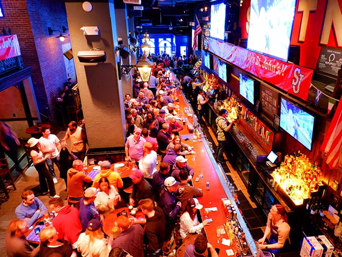 Beste Sportbars in New York - Stout NYC binnen