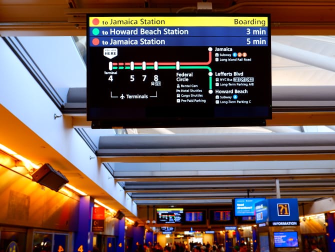 JFK AirTrain in New York Vertrek