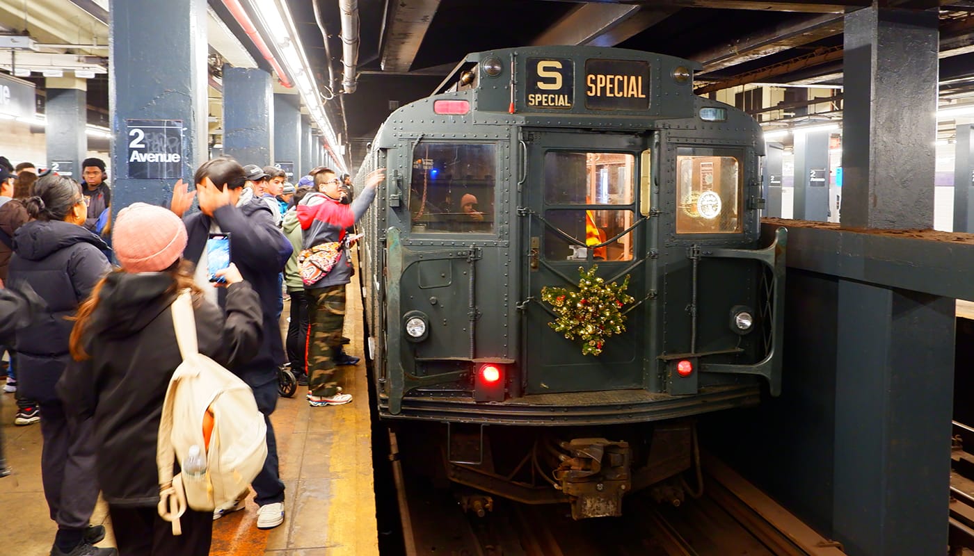 Vintage metro's in New York feestdagen nostalgisch ritje