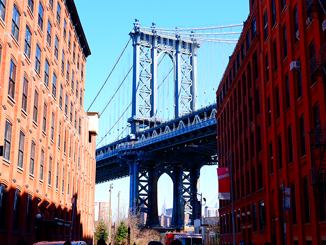 Brooklyn in New York - Washington Street in DUMBO