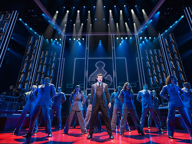 Chess op Broadway tickets - Zingen