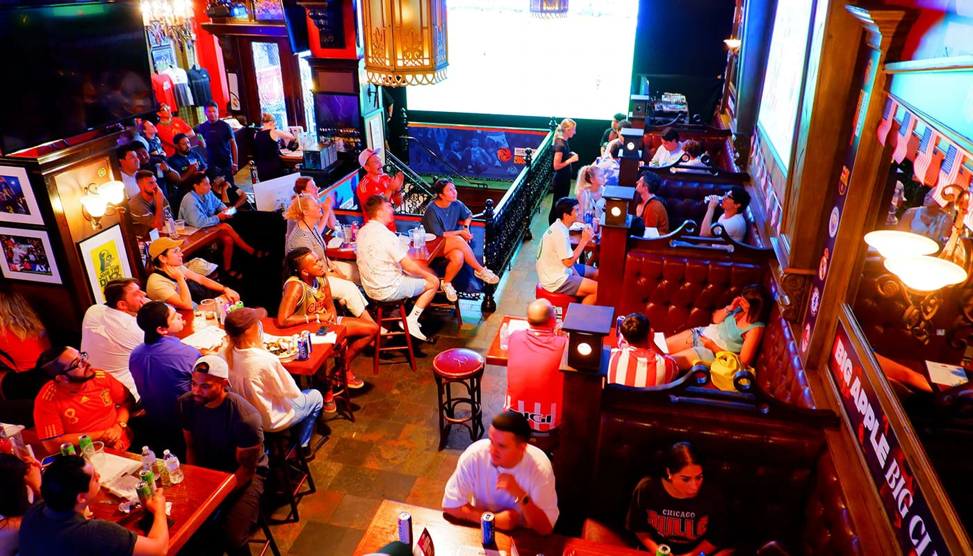 Beste Nachtclubs in New York - The Football Factory