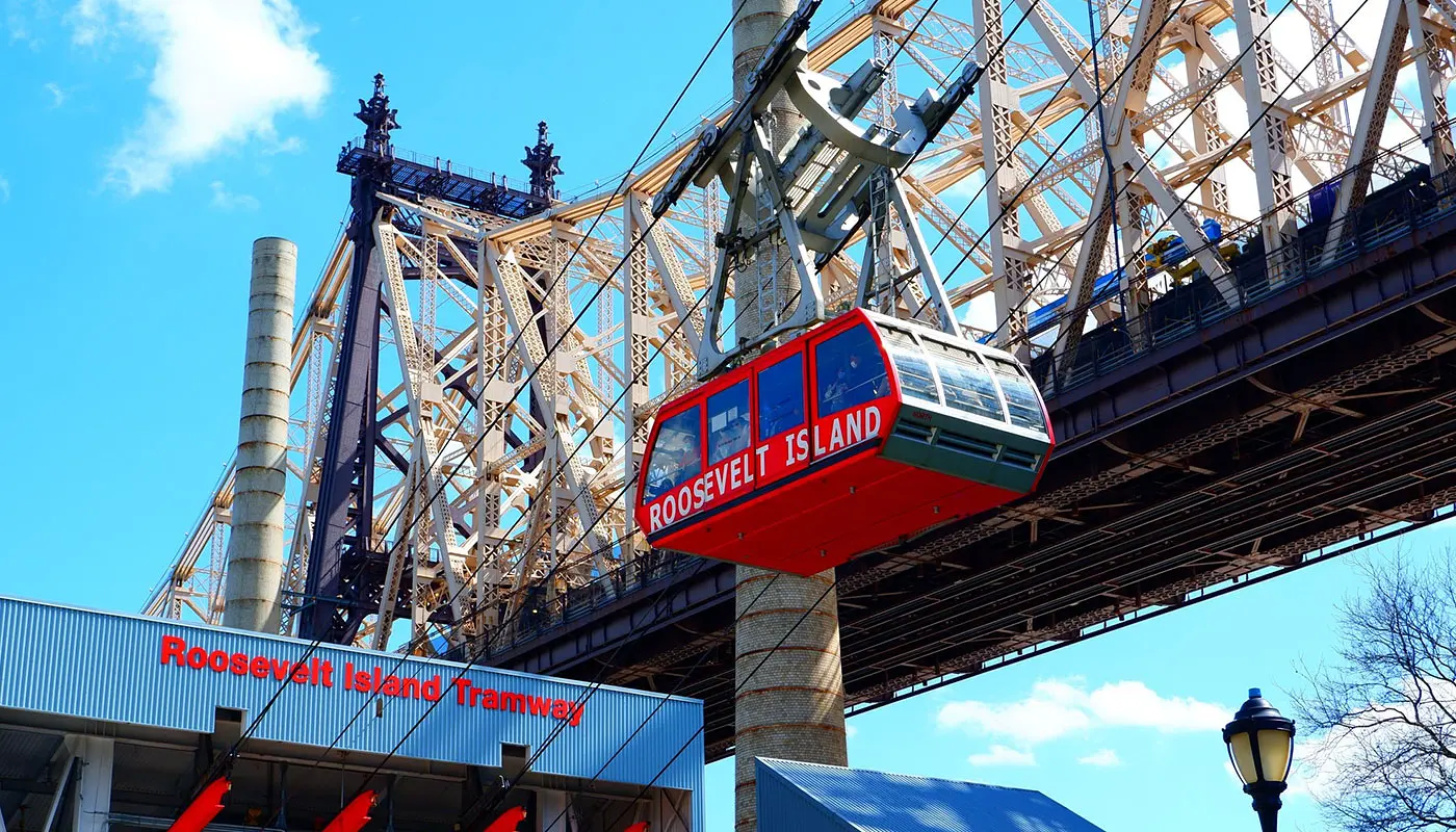 6 Dagen New York Dagplanning - Neem de Roosevelt Island Tram naar Roosevelt Island
